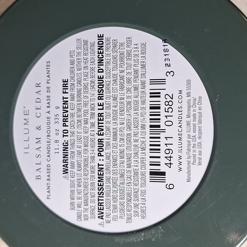 Illume Candles Balsam & Cedar Vanity Tin 11.8oz Candle - Picture 3 of 3